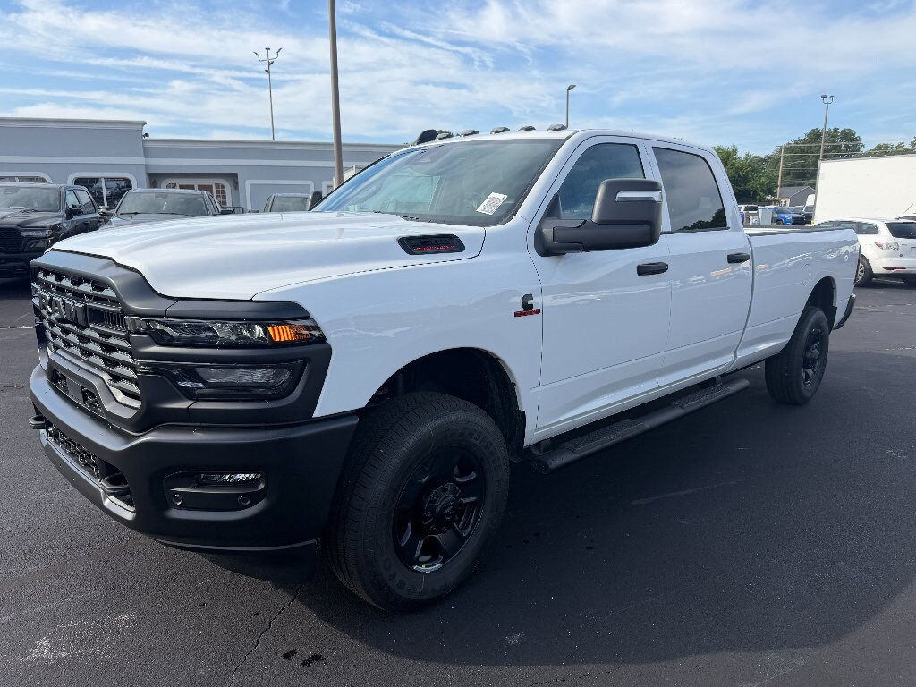 New 2026 Ram 3500 TRADESMAN CREW CAB 4X4 8' BOX Pickup