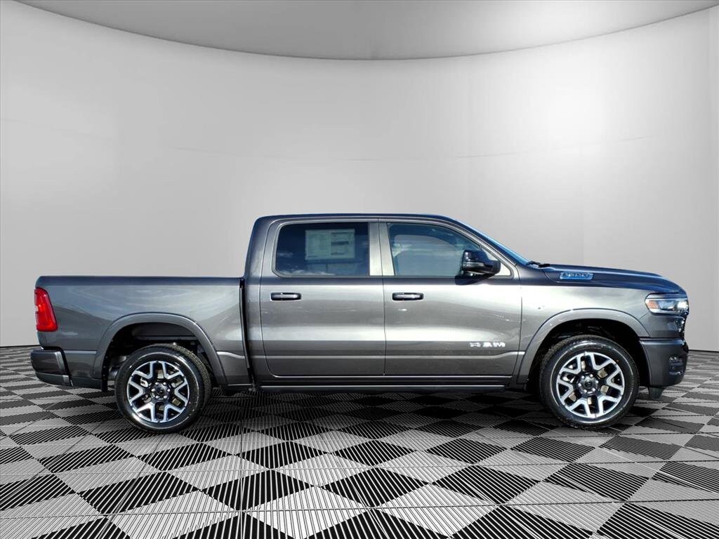 New 2026 Ram 1500 LARAMIE CREW CAB 4X4 5'7 BOX Pickup