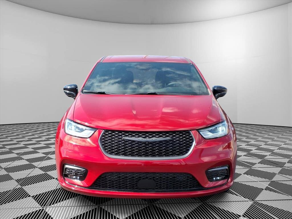 New 2026 Chrysler Pacifica SELECT Passenger Van