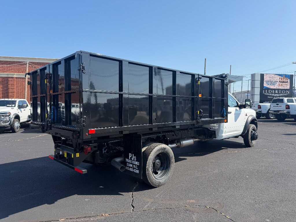 New 2026 Ram 5500 Chassis Cab TRADESMAN REGULAR 4X4 108' CA Pickup