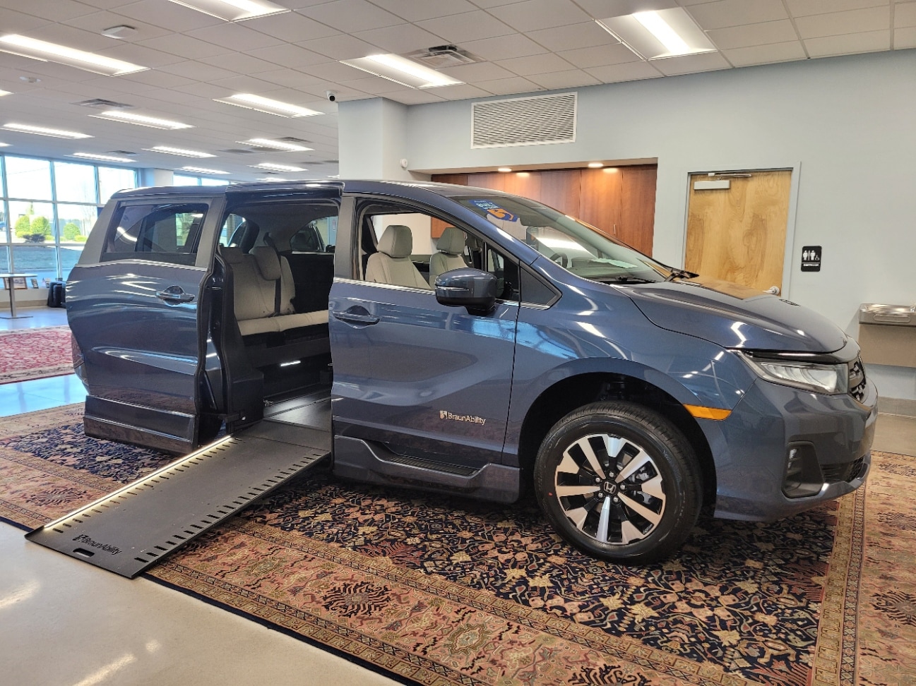 2026 Honda Odyssey EX-L's photo