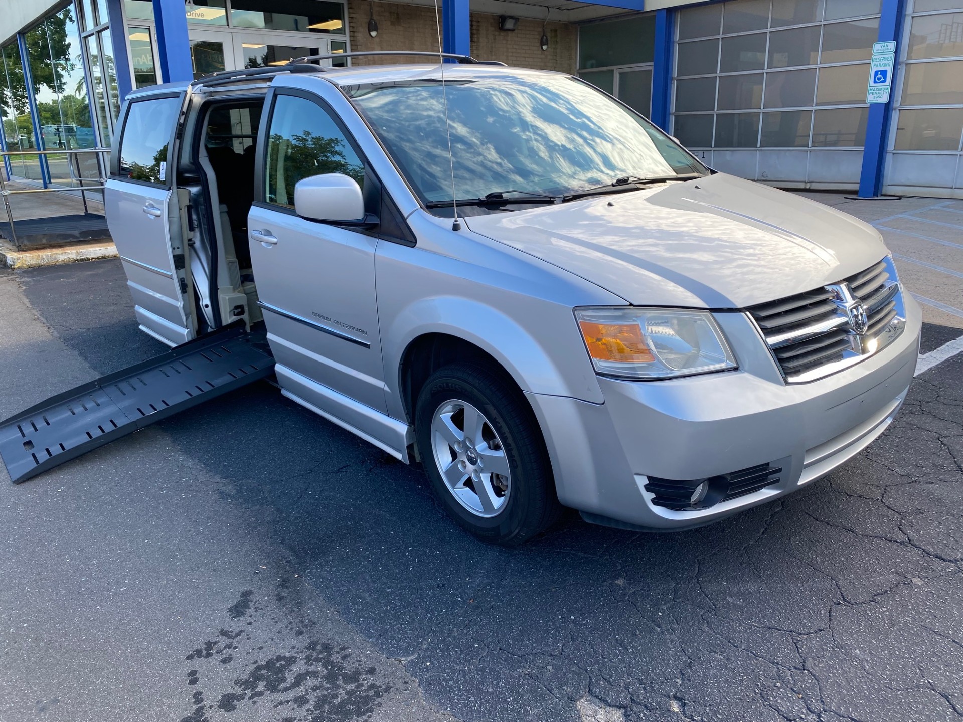 Used 2010 Dodge Grand Caravan SXT with VIN 2D4RN5D14AR154553 for sale in Asheville, NC