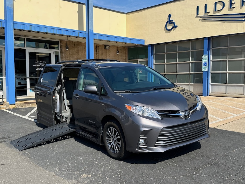 Used 2019 Toyota Sienna XLE-NY Van