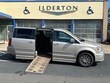  Chrysler Town & Country