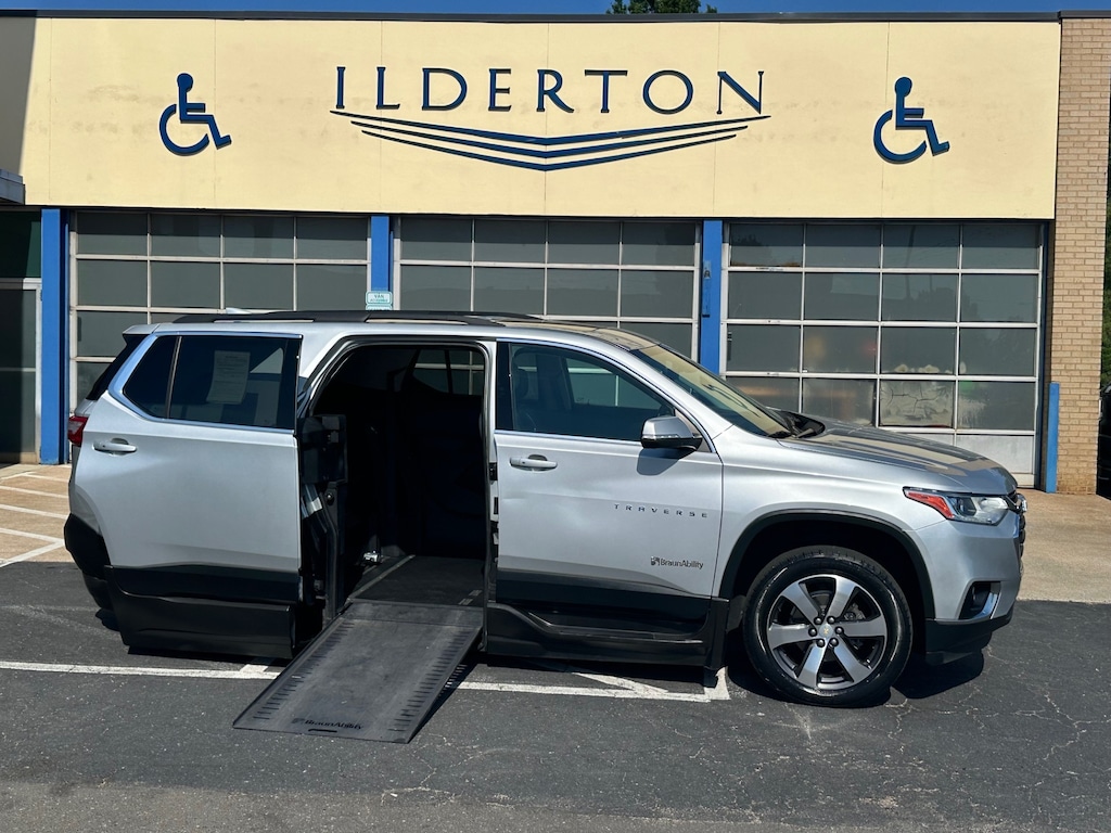 Used 2021 Chevrolet Traverse LT Leather SUV