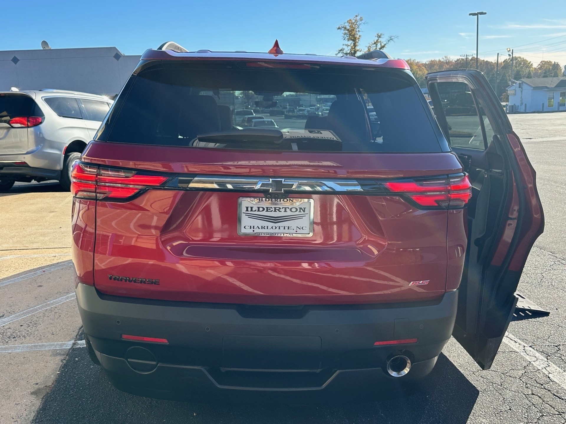 2022 Chevrolet Traverse RS - Photo 7