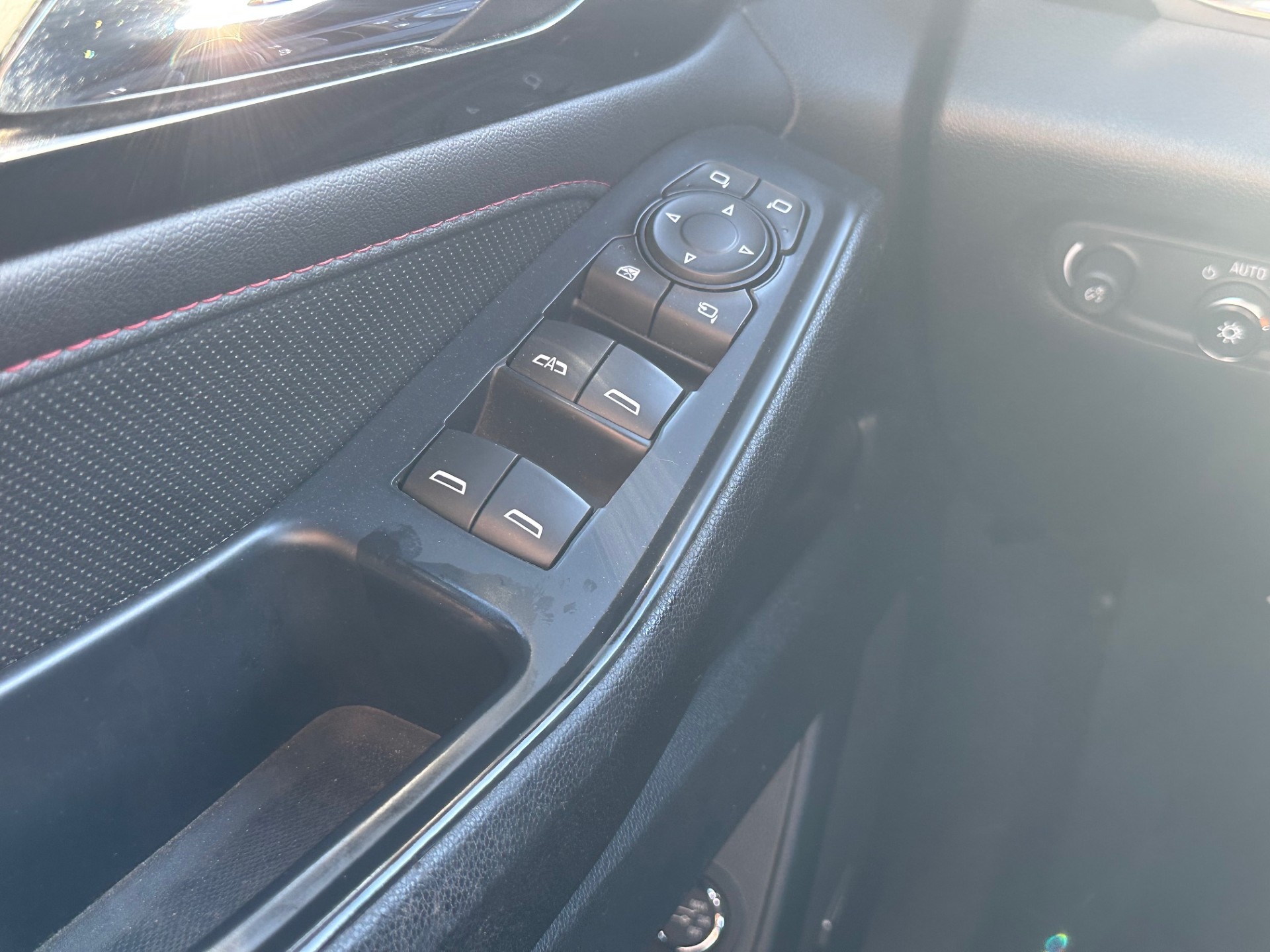 2022 Chevrolet Traverse RS - Photo 16