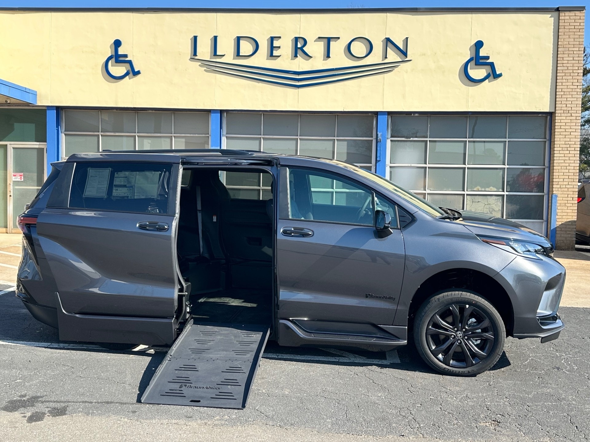 2025 Toyota Sienna
