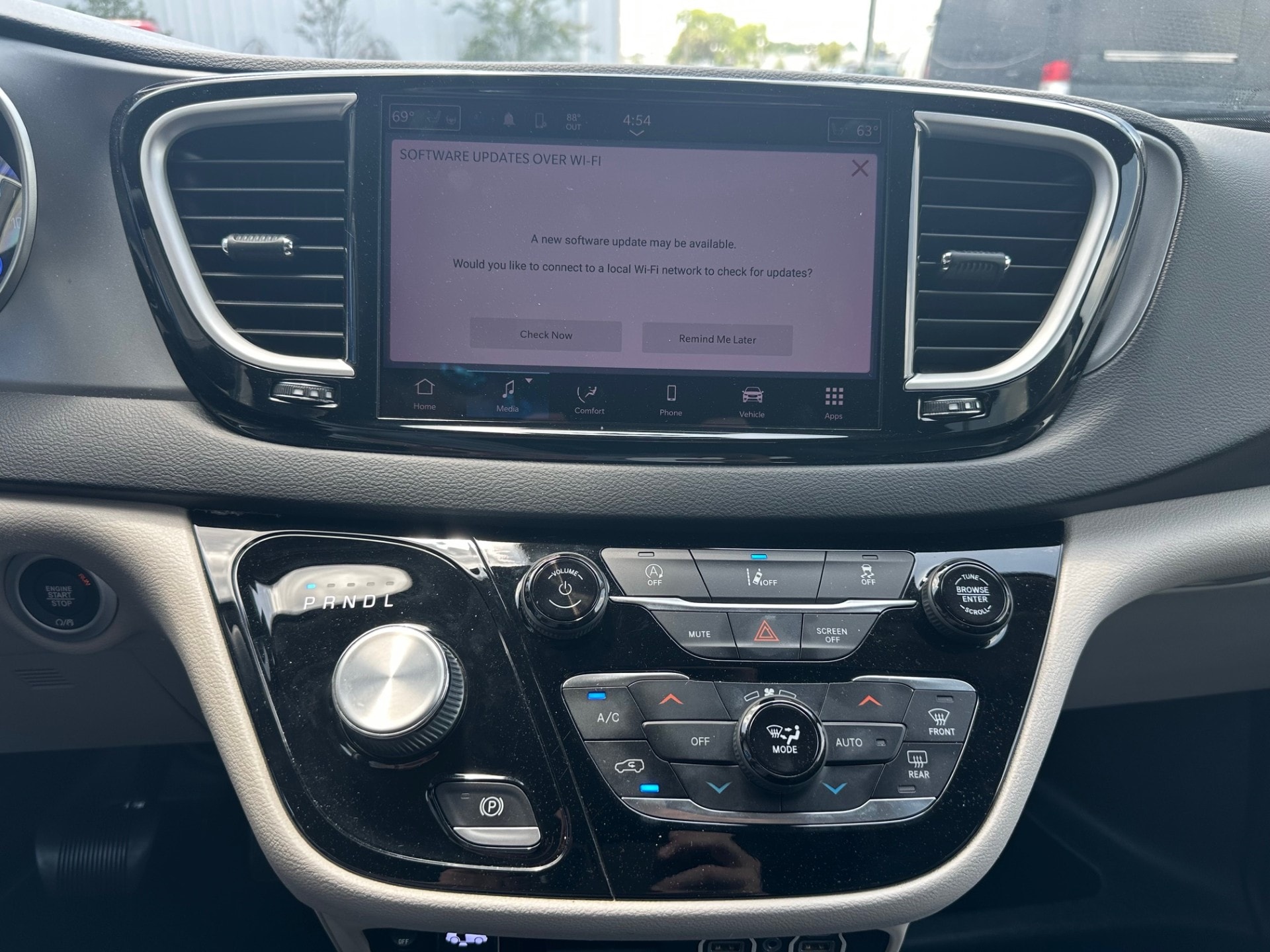 2022 Chrysler Pacifica Touring L - Photo 17