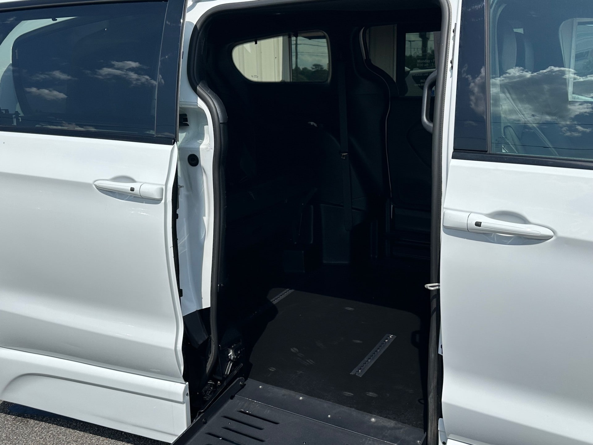 2021 Chrysler Pacifica Touring L - Photo 10