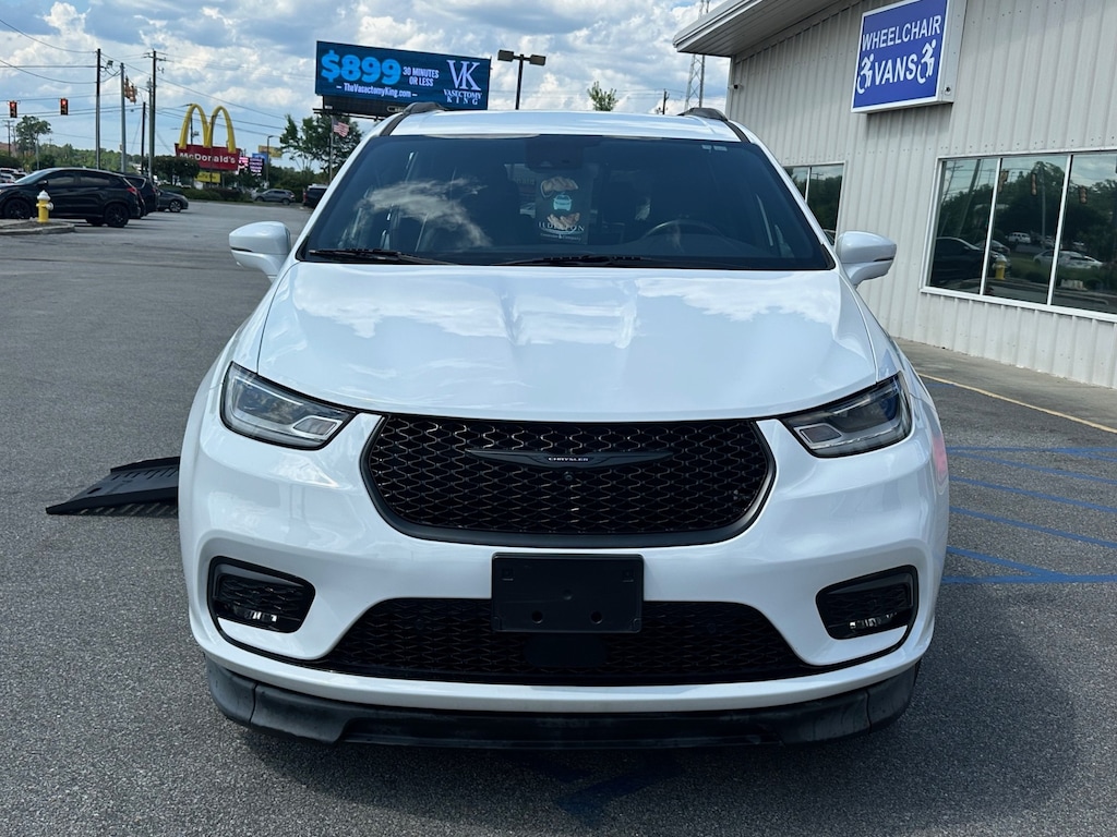 Used 2021 Chrysler Pacifica Touring L Van Passenger Van