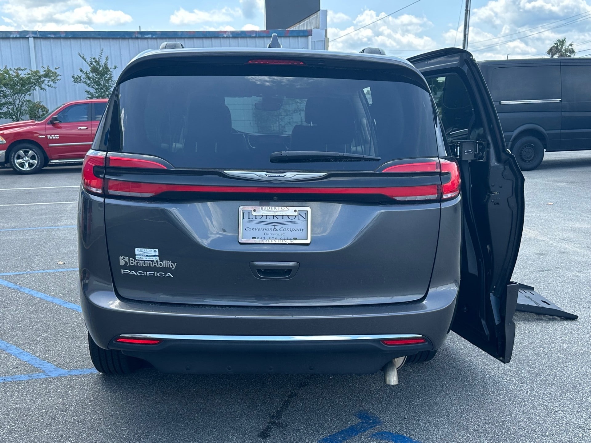 2022 Chrysler Pacifica Touring L - Photo 7