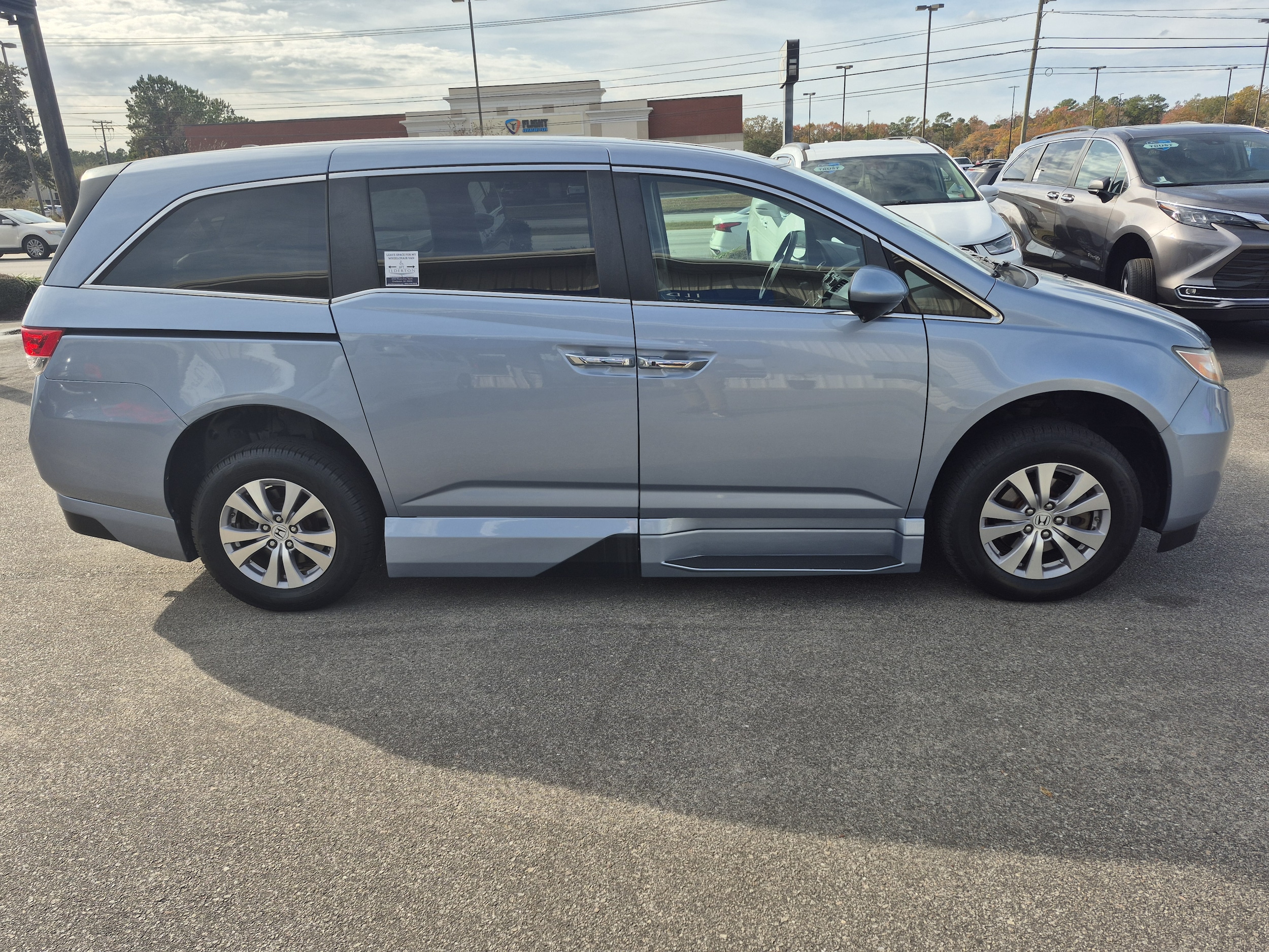 Used 2014 Honda Odyssey EX-L with VIN 5FNRL5H68EB021031 for sale in Asheville, NC