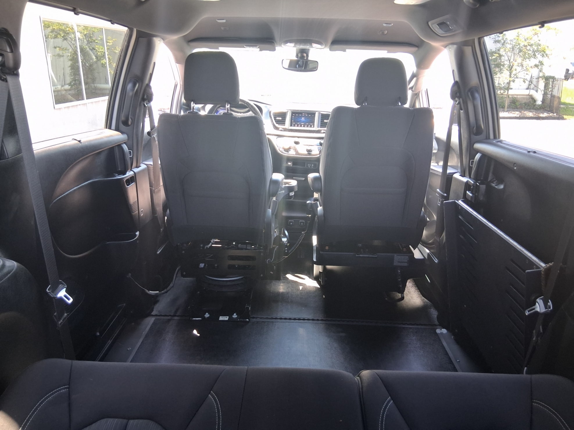 2020 Chrysler Pacifica Touring - Photo 7