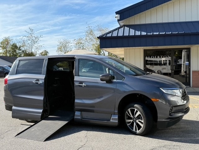 2022 Honda Odyssey Touring's photo