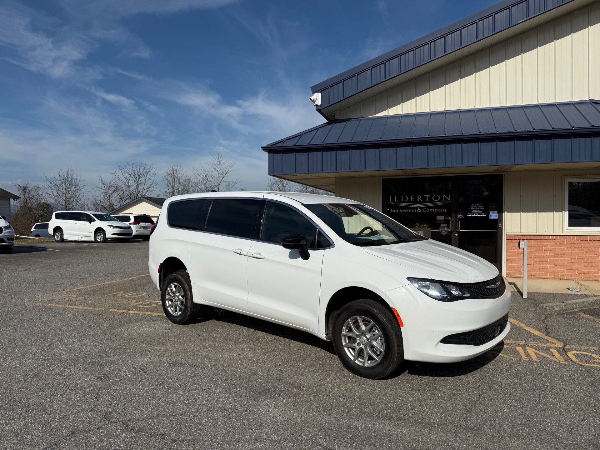 2026 Chrysler Voyager LX