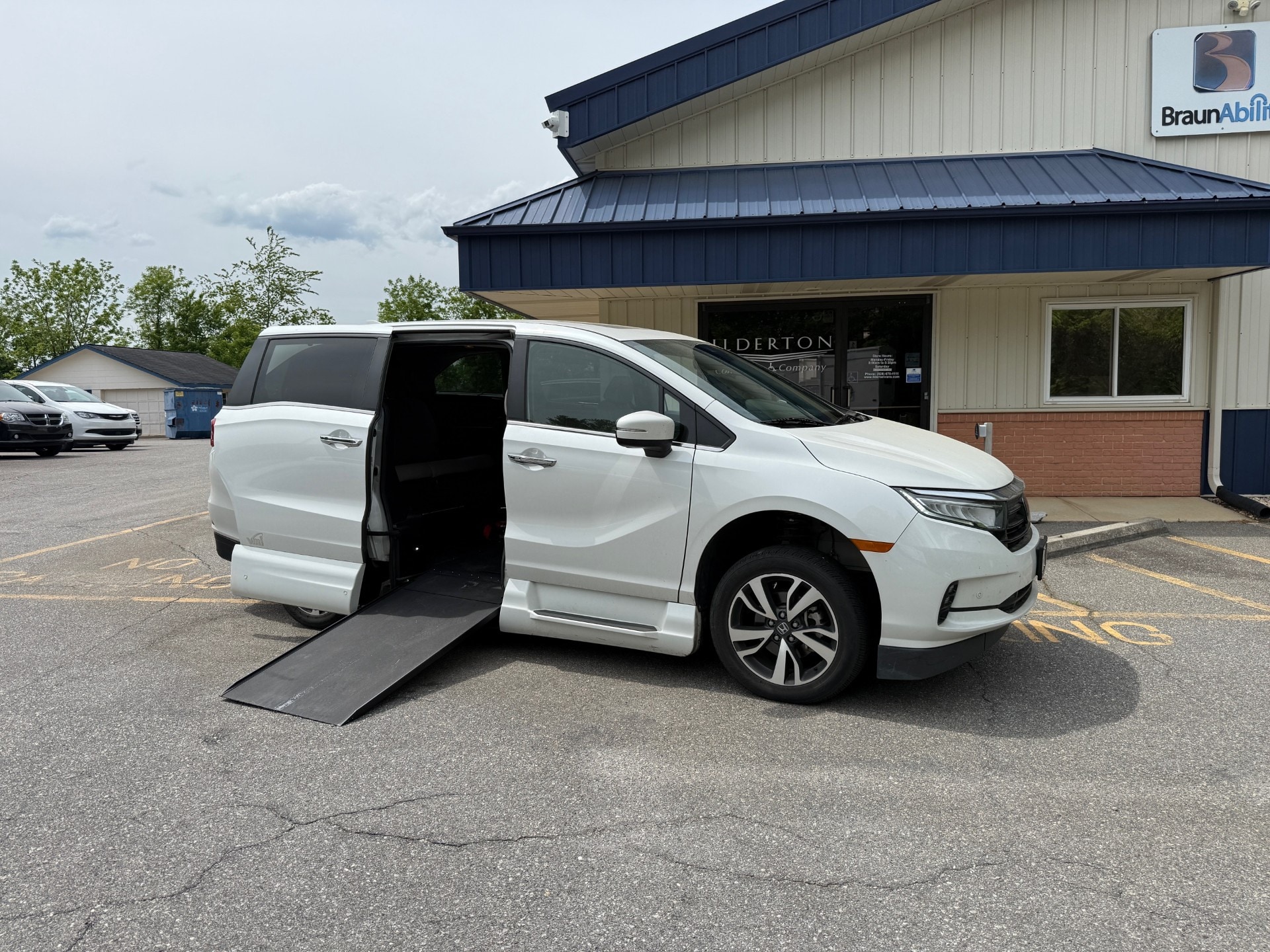 2022 Honda Odyssey Touring's photo