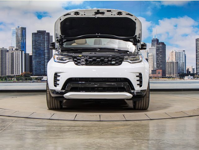 2025 Land Rover Discovery P360 Dynamic SE photo 4