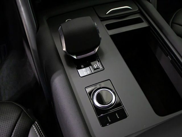 new 2026 Land Rover Discovery car, priced at $88,356