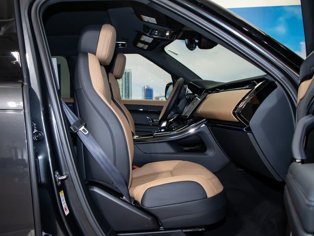 new 2025 Land Rover Range Rover Sport car, priced at $102,225