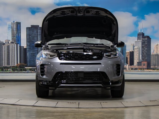 2025 Land Rover Discovery Sport Dynamic SE photo 4