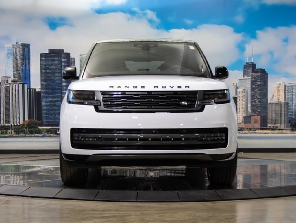 New 2025 Land Rover Range Rover SE