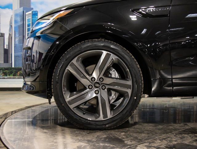 used 2026 Land Rover Discovery car, priced at $75,356