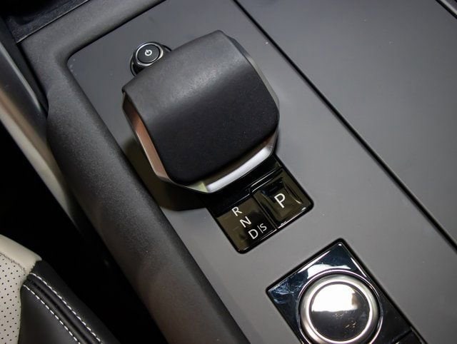 used 2026 Land Rover Discovery car, priced at $75,356