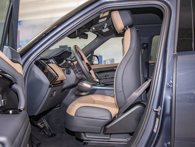 new 2026 Land Rover Range Rover Sport car, priced at $104,105