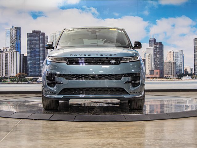 2024 Land Rover Range Rover Sport SE photo 3