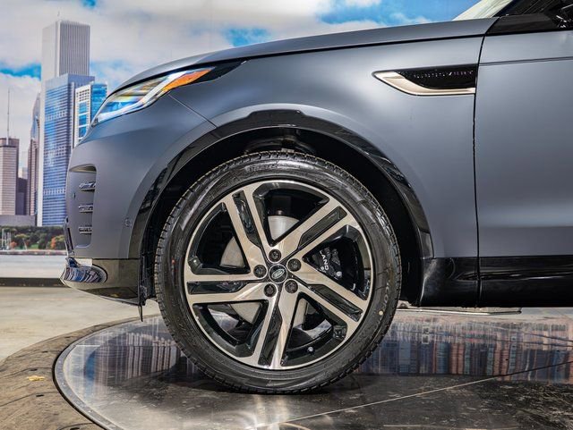 new 2026 Land Rover Discovery car, priced at $87,506