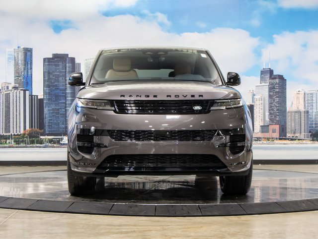 2025 Land Rover Range Rover Sport SE photo 3