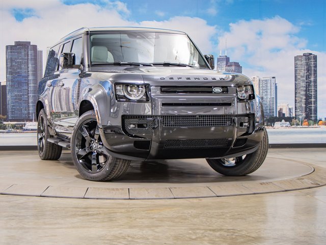2025 Land Rover Defender 130 X-Dynamic SE photo 2