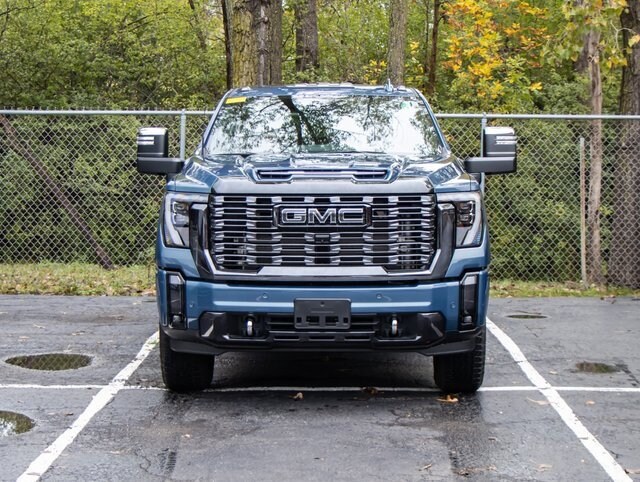 2024 Gmc Sierra 2500 HD Denali Ultimate photo 3