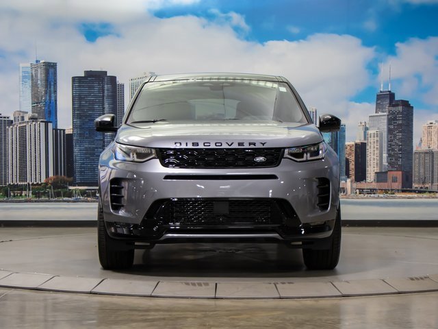 2025 Land Rover Discovery Sport Dynamic SE photo 3