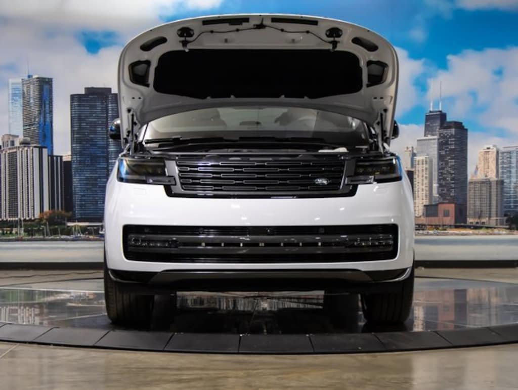 New 2025 Land Rover Range Rover SE
