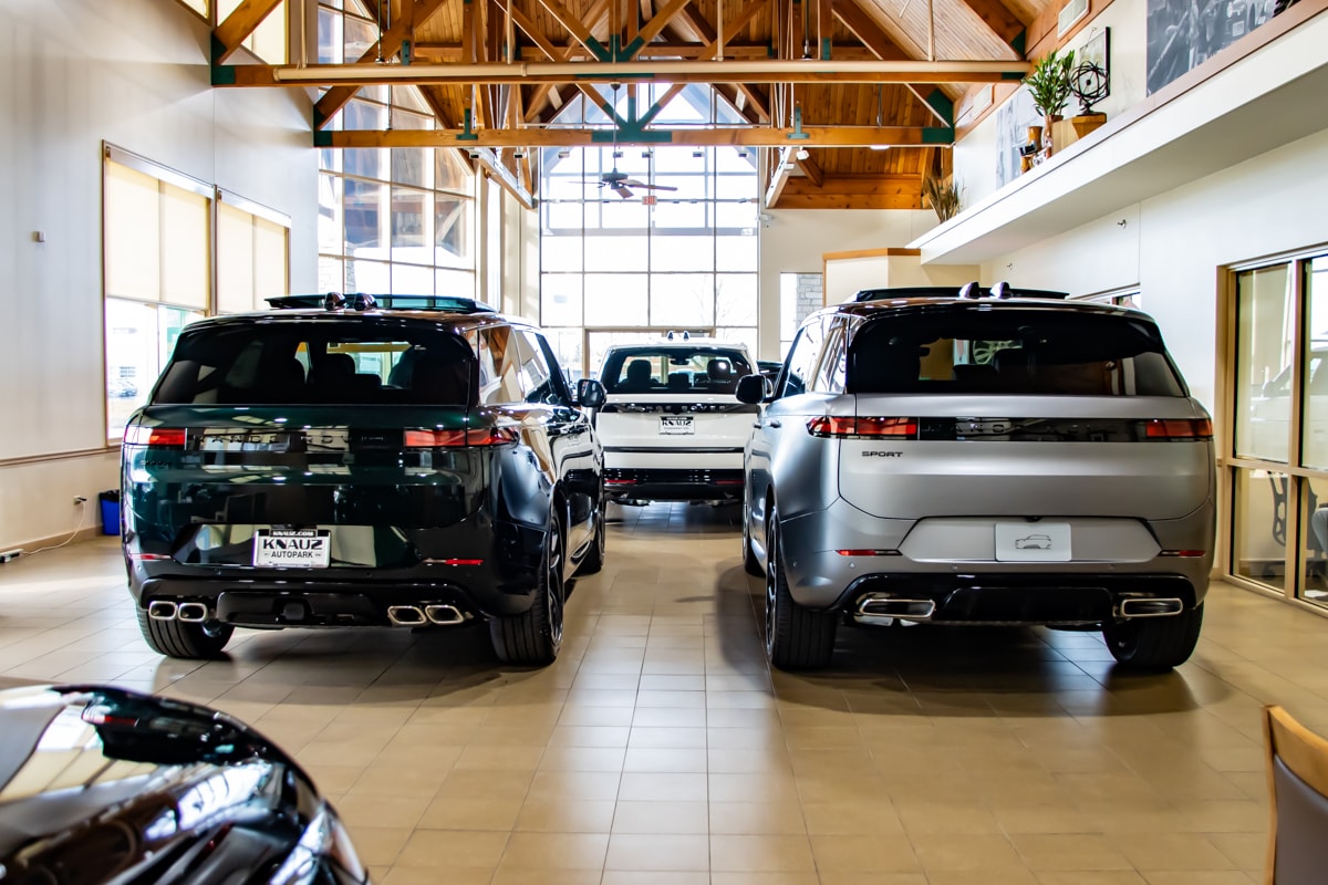 new 2025 Land Rover Range Rover car, priced at $127,155