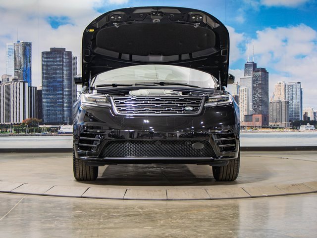 2026 Land Rover Range Rover Velar P250 Dynamic SE photo 4