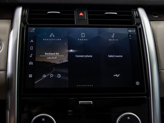 used 2026 Land Rover Discovery car, priced at $75,356