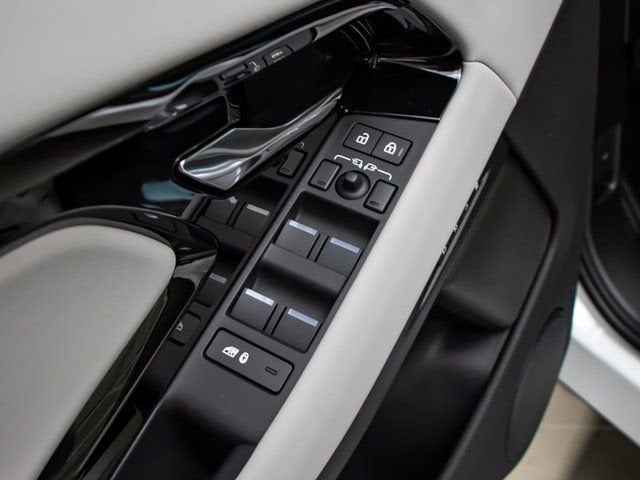 used 2025 Land Rover Range Rover Evoque car, priced at $45,903