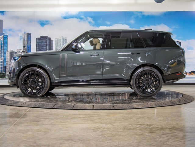 new 2026 Land Rover Range Rover car, priced at $152,605