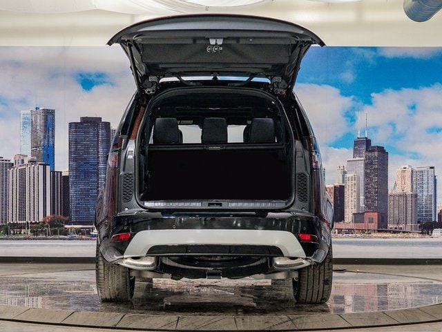 new 2026 Land Rover Discovery car, priced at $77,461