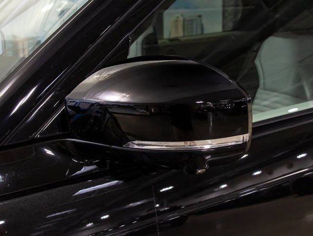 used 2026 Land Rover Discovery car, priced at $75,356