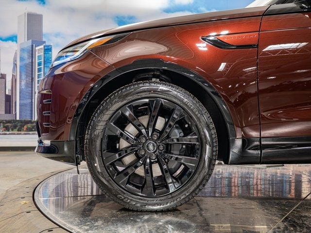 new 2026 Land Rover Discovery car, priced at $77,461