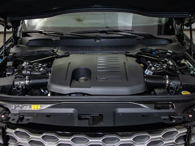 used 2025 Land Rover Discovery car, priced at $68,902