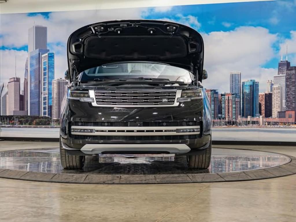 New 2026 Land Rover Range Rover SE SUV