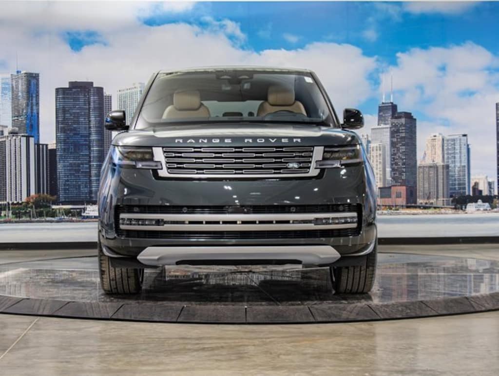 New 2026 Land Rover Range Rover SE LWB 7-Seats / V8 SUV