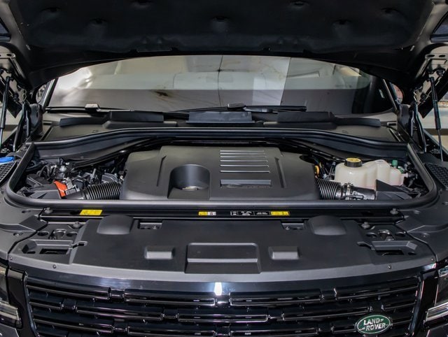 new 2025 Land Rover Range Rover Sport car, priced at $102,225