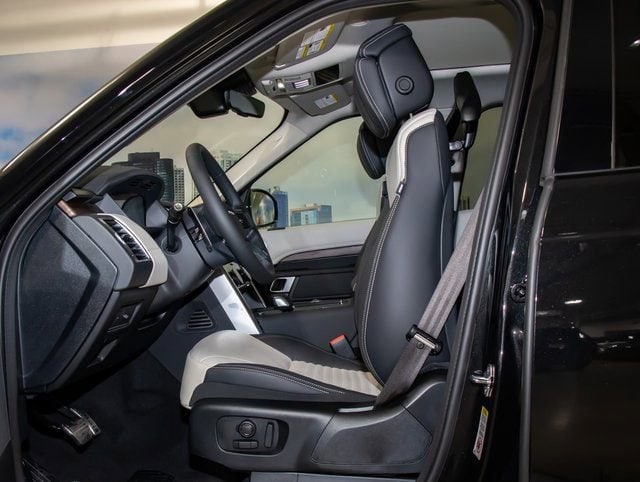 used 2026 Land Rover Discovery car, priced at $75,356