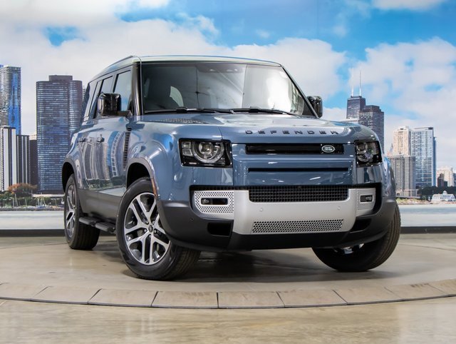 2025 Land Rover Defender 110 S photo 2